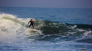 Puerto Chicama: el paraíso surfer que no conocías está en Perú (y cuenta con la ola más larga del mundo)
