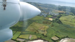 Have you heard about our Fly + Sail service? Depart from Land’s End Airport by Skybus and return by Scillonian to Penzance and enjoy the best of both worlds. http://ow.ly/nQlA30nPi6c #FlySail #FlyScilly #TravelScilly #Skybus #Scillonian | Isles of Scilly Travel