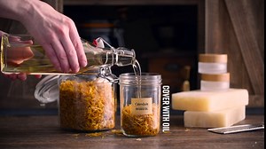 Frontier Co-op Dried Comfrey Root, Cut & Sifted - 1lb Bulk Bag - Pure & Natural Comfrey Herb, Perfect for Lotions, Creams, and Hair Rinses, Kosher