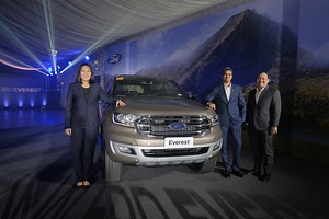 25K views · 1K reactions | The new Ford Everest was launched three weeks ago and the popular mid-size SUV has since been making our Ford showrooms busier than ever. Check out the video below to see highlights from the launch. To know more about the new Everest, visit https://ford.to/2PrlTv8. | Ford | Facebook