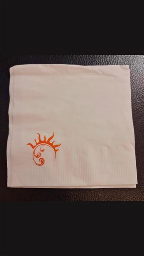 Miss Table Napkin here. Sunset sips & poolside bites at Solaire Sunset Pool Bar Golden hour hits different when you’re poolside with a drink in hand. Started with the Screwdriver — clean, citrusy, and doing exactly what it’s supposed to do: refresh without overthinking. The Mango Ginger Mocktail was a pleasant surprise — tropical sweetness with a gentle ginger kick that kept it from being flat or cloying. Food-wise, the bao were soft, steamy, and dangerously snackable (the kind you keep reaching