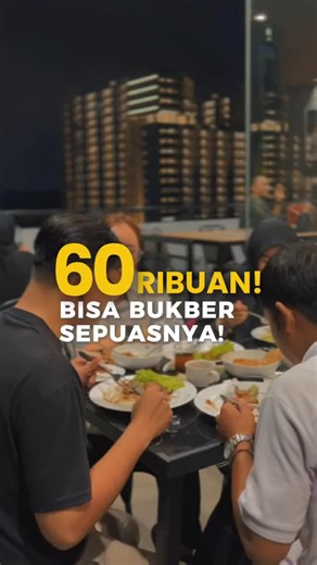 Hyper Inn Hotel- Paskal 23 Bandung on Instagram: "Bukber rame-rame, view-nya kota Bandung? Bisa dong. 🌆🌙 Di bulan Ramadhan ini, waktunya kumpul bareng teman, keluarga, atau pasangan sambil nikmatin ambience rooftop dengan view kota Bandung 🌆 Kamu bisa nikmatin main course, beverages, takjil, appetizer, soup, sampai dessert, semuanya all you can eat 😍 Plus ada live music juga buat nemenin bukber kamu biar makin asik 🎶 📍 Hi Coffee Rooftop Cafe Hyper Square, Hyper Inn Hotel Lt. 8 🕟 18.00 – 2
