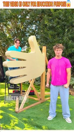 The world's biggest slap 😱 mini wood toy- woodworking art skill/wood hand #shortvideo