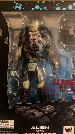 Alien vs. Predator: Wolf Predator Action Figure Review