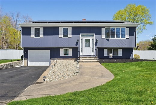 132 Jean Dr, Seekonk, MA 02771 - MLS 73508445 - Coldwell Banker