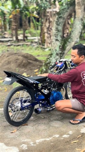 ​🇵​​🇯​​🇷​ ​🇯​​🇦​​🇹​​🇮​​🇲 on Instagram: "POV : Laki" Tak Bercerita . ______________________________ ENDORSE/PP IKLAN DM 📩 ____________________________________ 👥 Follow ❤️ Like 💬 Comment 🔄 Repost #fuporting #herexjatim #balapliarmedan #balapmotornet #balapliar #balapjateng #balapjatim #balapmotor #balapliar #balaplurus #balapmotormadiun #balapliarmadiun #dragbike #dragbikeid #balapanmotor #balapliarsido