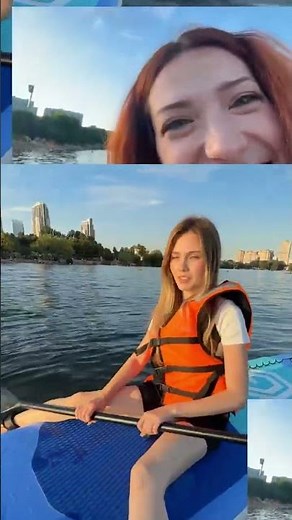 Девушка Раздвинула Ноги в Море. The girl spread her legs in the sea.