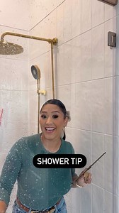 310K views · 849 reactions | For more cleaning tips, follow⬇️ @vanesa_amaro_ • Do you squeegee your glass shower everyday? I left the squeegee I used on my story!! • #clean #shower #viral #tips #trending | Vanesa Amaro | Facebook