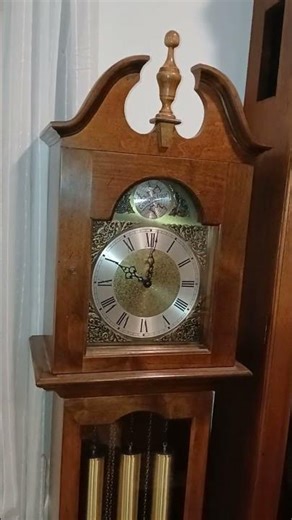 1975 Ridgeway grandmother clock