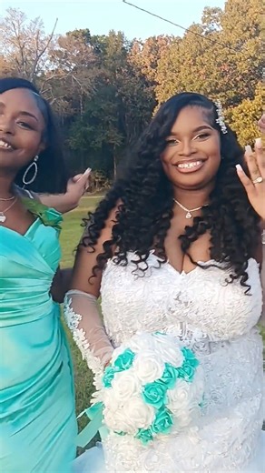 Mrs Destiny Cannon and her Bridal Squad! 1…2…3… I do not MISS! 📸🙏🏿🎥 Blackberry Photography | Blackberry Photography