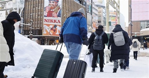 北海道大雪札幌市區大亂　交通停擺數千人滯留機場過夜 | 國際 | 中央社 CNA