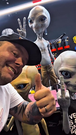 11K views · 21K reactions | 3d printed Paul so as usual all the videos together so you have the opportunity to see the entire postprocessing process in one video, just like we all like it 酪 Printer - @josefprusa Prusa XL Material - @prusament PLA Download - @gambody3d #3DPrinting #3dprint #3dprinter #3d #prusa3d #prusa #project #diy #diyproject #3dart #3dartist #idea #prop #propmaker #collection #collector #prusament #alien #paul #movie #comedy #paulthealien | Prusa Guy | Facebook