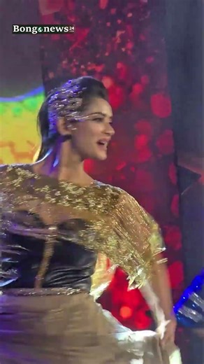 স্টেজে নেচে মাতালেন অভিনেত্রী তানজিন তিশা।