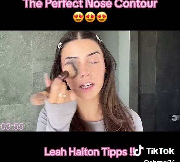 Quick & Easy Nose Contour: Leah Halton's Makeup Tip