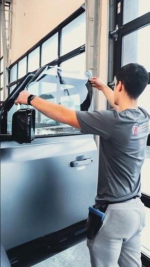 It’s the highest heat rejection & UV protection for this Land Rover Discovery w/ SunTek window tint!