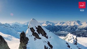 29K views · 999 reactions | #Chile late fuerte en septiembre  y hay una canción que suena a todo pulmón sin importar el lugar del mundo donde estés. Late con orgullo en el ❤️ de los chilenos y chilenas, sobre todo en estas fechas que compartimos en familia y con amistades mientras disfrutamos de nuestras tradiciones. ¡Le damos la bienvenida al mes de  con nuestro himno nacional!  | Marca Chile | Facebook