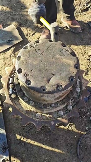 Hitachi 240-5A mobile shipping system