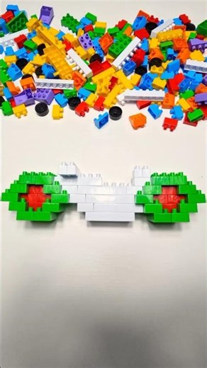 Satisfying Minimal LEGO Motorcycle in 60 Seconds