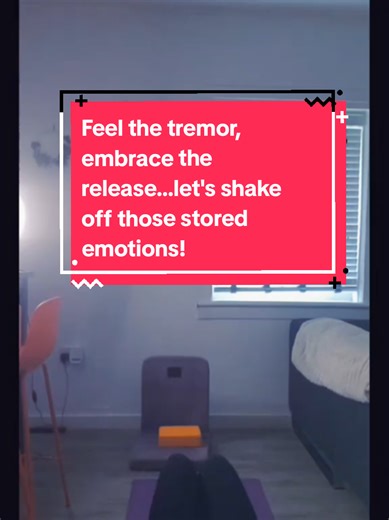 This somatic knee falling exercise is a great way for us to release any trauma stored in our hips and lower back. By gently moving and relaxing, we're helping our bodies to naturally heal and let go of tension 🩷 You might even feel your body start to tremor during the process, which is totally normal! This shaking is part of somatic experiencing, signaling that we're releasing stress and old emotions. Embracing these sensations can really help us feel more connected and lighter in our body💃 #s