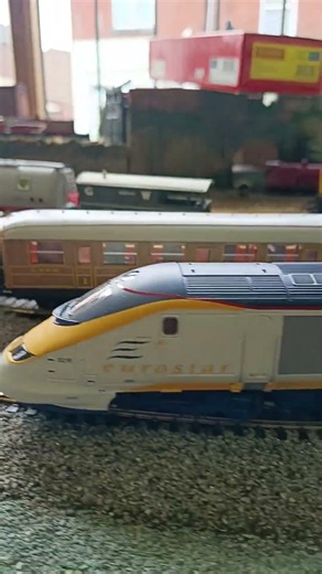 the oo guage Eurostar class 373