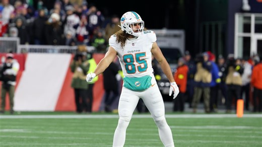 Dolphins to re-sign TE Greg Dulcich