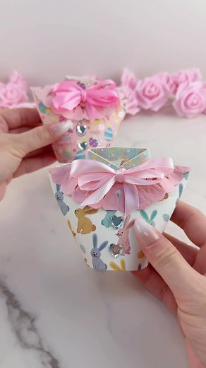 Transform a Cup into an Adorable Gift Holder