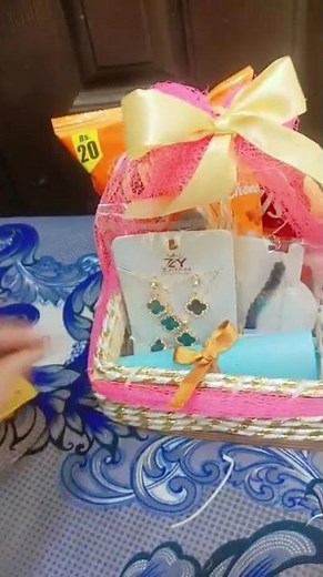 How to Make a Snacks Basket | DIY Gift Idea 🎀