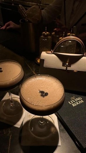 Lyss💋 on Instagram: "Styling @romwe set 🤎 Q4RWalyssaahaines078 #ROMWE #ROMWEpartner #ROMWEBlackFriday #ROMWESaleSeason"