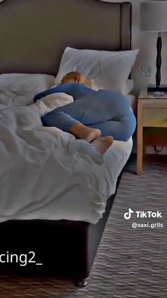 Saxi Grils🩱 (@saxi.grils)’s videos with original sound - Saxi Grils🩱