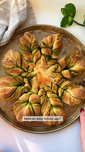 2.8K views · 44 reactions | 3-INGREDIENT PESTO STAR BREAD Comment...