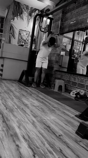 Overhead Cable Tricep Extension 💪#fitness #motivation #shorts