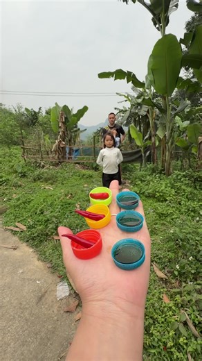 Joyful Singing with Jelly and Lollipop