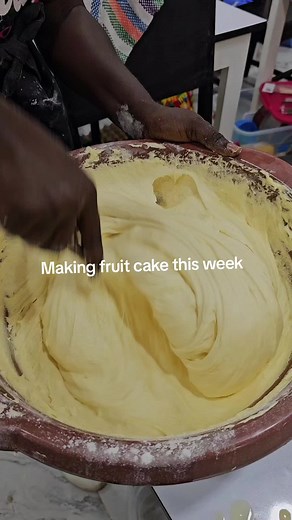 Cake Affairs Gh (@cakeaffairsgh)’s videos with Chosen Piano Out On all platforms - Dj Yk Mule