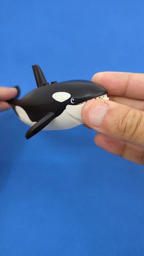 Here's a look at the new @LEGO Orca, found in 60368 Arctic Explorer Ship! Very cool new LEGO marine mammal, and I love how big and majestic it looks. Thanks to LEGO for sending this set over for review. #lego #orca #legotiktok