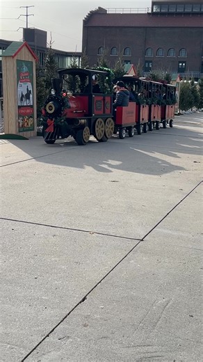 NOW OPEN! The European Christmas Market in St. Paul has so many fun things to do and see! Check out all the fun here: https://www.minnesotaparent.com/the-european-christmas-market 🎅🏼Santa’s Village 🎠Carousel 🚂Train Ride 🎨Interactive Crafts and Activities 🦌Reindeer Visits 🎶Live Music 🎄70 Vendors ➕ And Morel! The market is 🆓 and open to the public! 📆The European Christmas Market is open on the weekends through December 21st. 📍Located at Union Depot 240 E. Kellogg Blvd. St. Paul, MN 5510