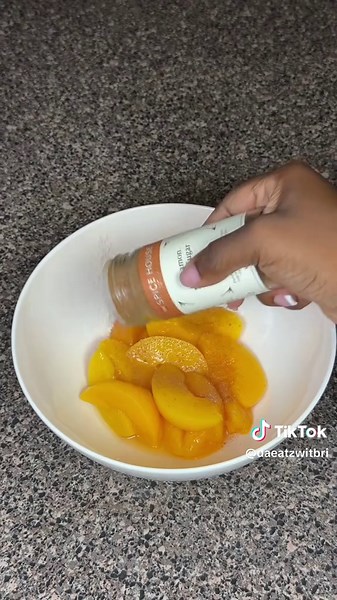 Peach 🍑 Cornbread is on the menu tonight 1 cup @pearlmillingcompany cornmeal 1 cup flour 1/2 cup sugar 4 teaspoons baking powder 1/2 teaspoons salt 1/4 cup butter (salted or unsalted ) 1 cup milk 1 egg Bake on 425 for 18-28 minutes.. ovens will vary #peachcornbread #cornbread #dinner #cornbreadrecipe