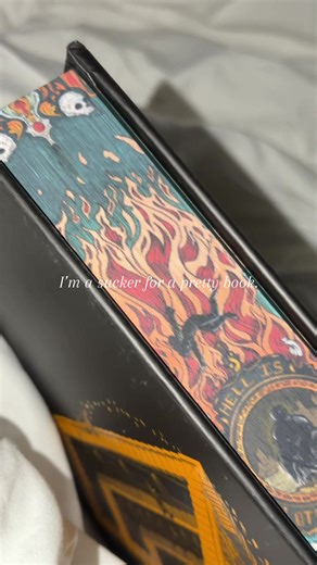 Although I wanted to read Katabasis, I really bought it because it’s pretty. #booktok #katabasis #darkacademia #rfkuang