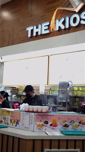 ✋🏻Found an unexpected food court where every stall feels like its own little story of people making the dishes they’re proud of awwww🏡👩🏻‍🍳❤️ I’m starting with the stall that surprised me the most… and this turned into a surprisingly nice find! Get 10% off when you pay with the FairPrice Group app‼️ Follow @exploregowhere and let’s go explore hidden gems in Singapore! Any unique experience to share or places to explore — we want to know! 📍Cantine by Kopitiam 1 woodlands Square, #07-03 Cause