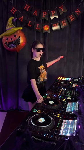 🎧 DJ GABI - TECHNO REMIX 🔥 THE PRODIGY x BLACKPINK 🔥 Old beats, new vibes this mix is pure madness! 🚨 Feel the energy, drop the bass, and lose yourself in the sound! 💥🎶 #TechnoRemix #DJGabi #BlackpinkXTheProdigy #EDMRevolution #InsaneBeats | DJ Gabi