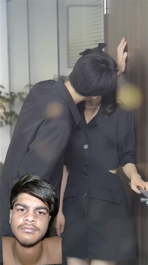 Dekho Kay kar rahe hai ye log #trending #ekmotahathighumechala #viral#movie#viralstar #love #shorts