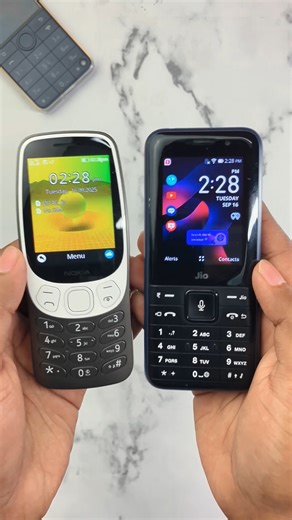 POV: Using Modern Nokia Phone vs KaiOS Phone