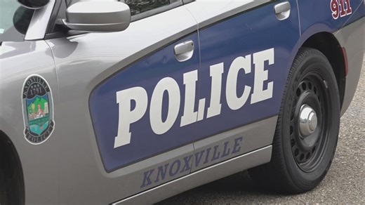 KPD: 1 dead, another injured in early morning wreck on Western Avenue