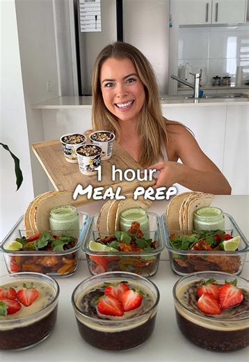 Sticky Date Baked Oats and One-Tray Fajitas Recipe