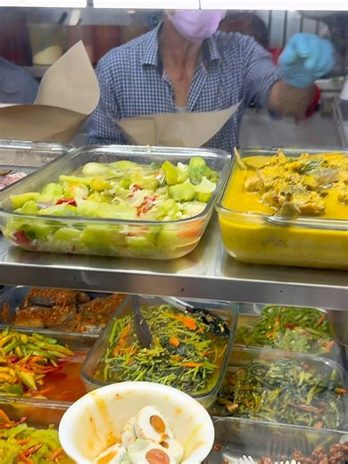 1.8K views · 19 reactions | Singapore Food Tour at Tekka Centre in Little India, Singapore  | PH DOT NET | Facebook