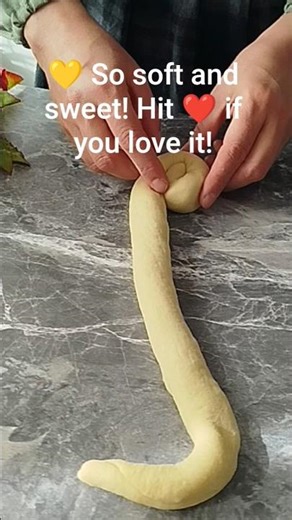 🎯 Soft and Sweet Mini Bread You’ll Fall in Love With! 💛#sweetbread #recipe #homemadebread #bread