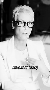 Explore this moving and insightful video as renowned actress Jamie Lee Curtis provides a personal look at her sobriety path. 🌟🚫 Jamie Lee, who is well-known for her fascinating roles and demeanor, talks candidly about her struggles with addiction and the journey she took to get sober. 🎬💪 Jamie Lee describes her struggles and the turning points that helped her start living a sober life with unmatched openness and vulnerability. She talks about how her work, relationships, and general well-bei