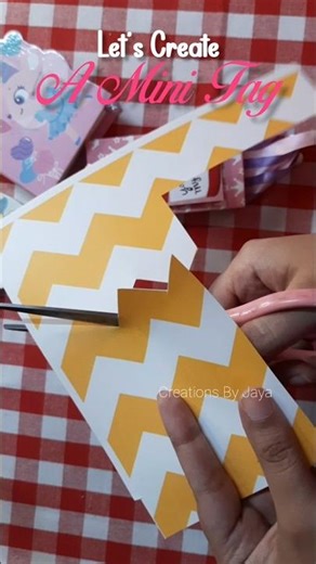 Let's create a mini tag #diy #craft #art