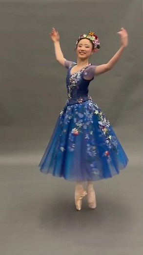 Florals in spring? 🌼 My First Ballet: Cinderella | English National Ballet