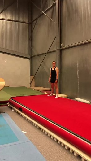 Sien met rondat flik dubbelsalto 🤩🤸‍♂️🥰 #gymnastics #gymnasticsgirl #staparaathasselt #proudcoach #sport #foryou #viral #gymnast #fyp