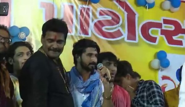 "Gaman Santhal" - Live Show 2017 | Bike Se Bullet Gypsy Gadi | Gaman Bhuvaji Ni Moj | CMW Gujarati